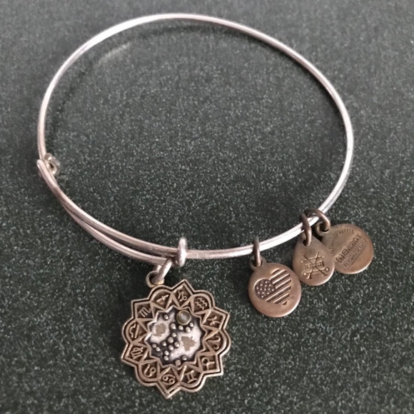 Alex and Ani Expandable Wire Bracelet Sagittarius 2017 - Picture 2 of 16